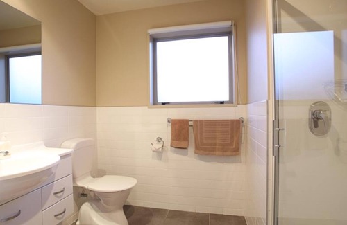 Invercargill Hotel | Discover 388 on Tay Motel: Family-Friendly & Breakfast Included