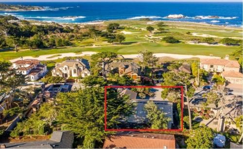 Del Monte Forest House | Pet-Friendly Retreat at 3890 Cypress Rest Home