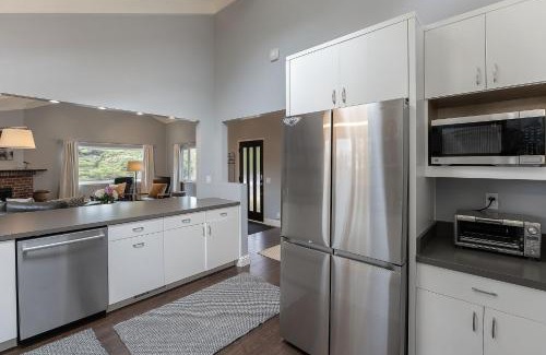 Del Monte Forest House | Pet-Friendly Retreat at 3890 Cypress Rest Home