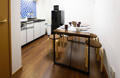 Naniwa Apartment | Modern 2DK Apartment Near Daikokucho Station, Osaka
