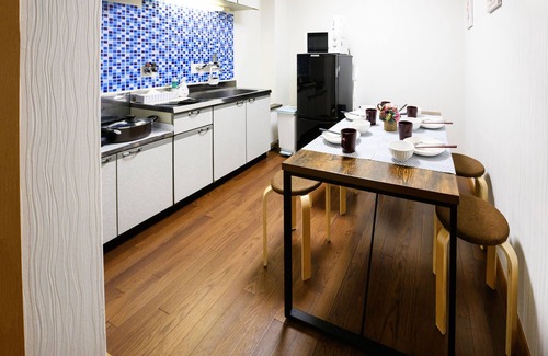 Naniwa Apartment | Modern 2DK Apartment Near Daikokucho Station, Osaka