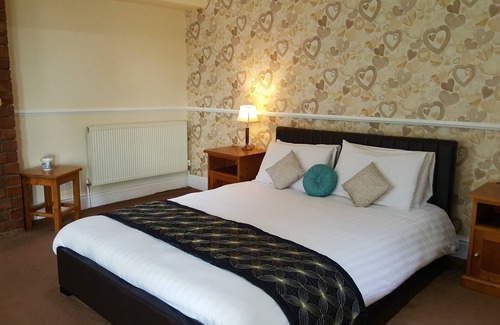 London Borough of Hounslow Apartment | Discover 39 Sri Gandha in New Bedfont - Family-Friendly Stay
