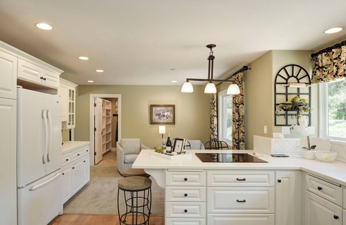 Salinas House | 3925 Rays - Ideal for Car Week with Pet-Friendly Amenities