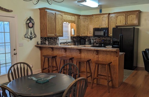 Athens House | Unforgettable Elk River Retreat: Work & Play Await You!