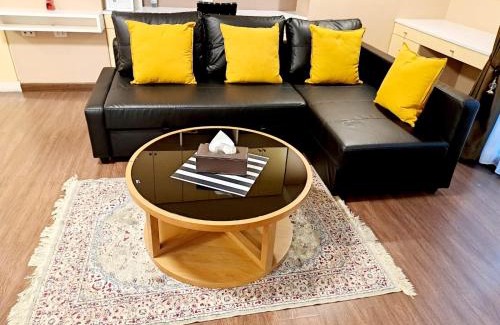 Khlong Toei Nuea House | Prime 2-Bedroom Retreat Near Asoke BTS with Pool