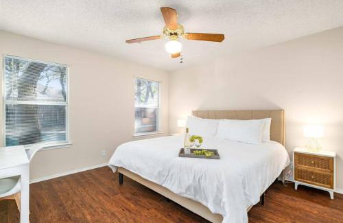 San Antonio Villa | Inviting 3B Villa with Pool, Gym, BBQ & Yard Games
