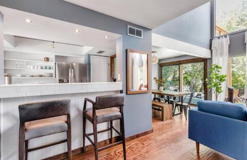 Scenic View West House | Inviting 3b2b Hidden Oasis in the Hills Near Downtown