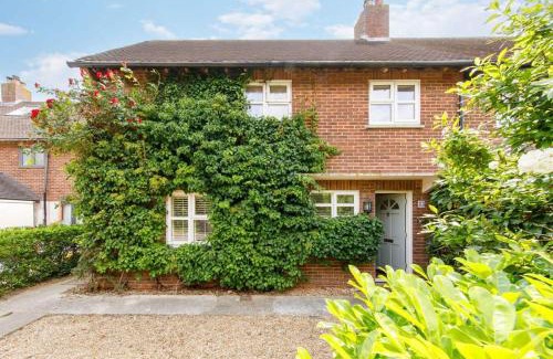West Wittering House | Family-Friendly Beach Retreat: 3bd in West Wittering