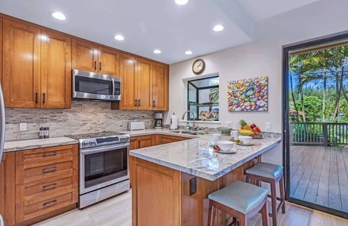 Napili House | Newly Remodeled Home Steps from Napili Bay Beach - 10/10!
