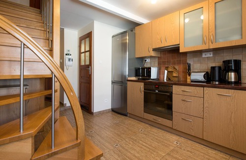 Piasek Południe Apartment | Outstanding 3bdr Vanilla 4 Apartment with Aircon & Amenities