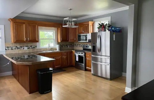 Dubuque House | Pet-Friendly 3-Bedroom Retreat in Cozy Grandview