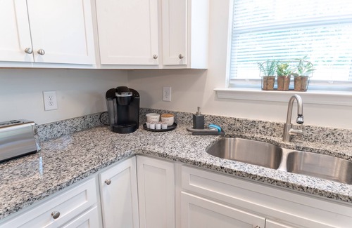 Greer House | Delightful 3Bed/2Bath Retreat with Family-Friendly Amenities