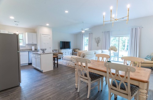 Greer House | Delightful 3Bed/2Bath Retreat with Family-Friendly Amenities