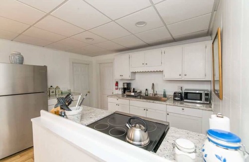 Winooski Apartment | Relaxing Private Apartment by Park and Pool - 10/10 Rating