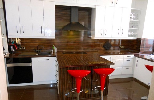 Vienna Apartment | Spacious 3-Bedroom Retreat with Pool near City Centre