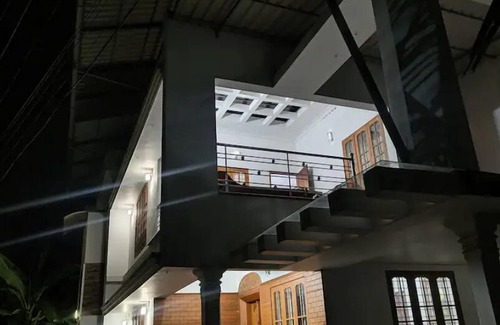 Narakal House | Budget-Friendly 3BHK Family Homestay in Kadamakudy