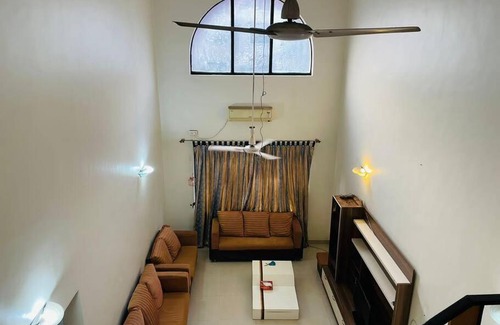 Koregaon Park Apartment | Comfortable 3BHK AC Flat in Koregaon Park's Prime Area