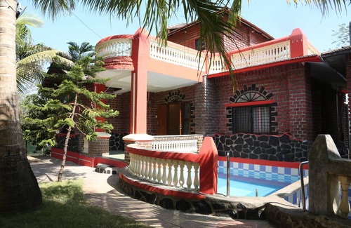 Palghar Villa | Serene 3BHK Villa with Pool Surrounded by Nature