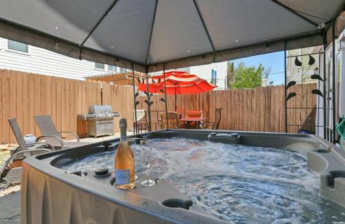 Washington Ave./ Memorial Park Villa | Elegant Town House in Prime Location with Great Amenities