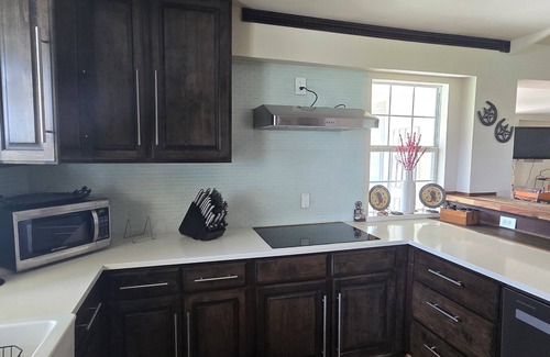 Manor Other | 3BR/2BA Escape the City for Country Charm Just Outside Austin