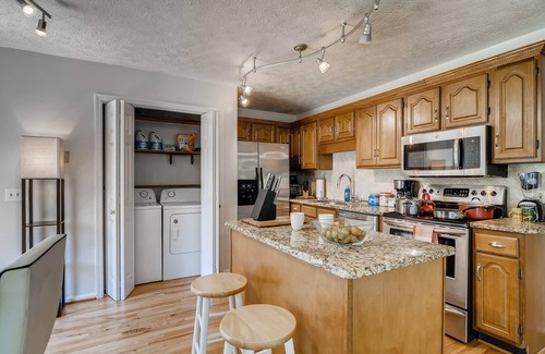 Franklin House | Inviting 3BR/2BATH Country Retreat Near Nashville!