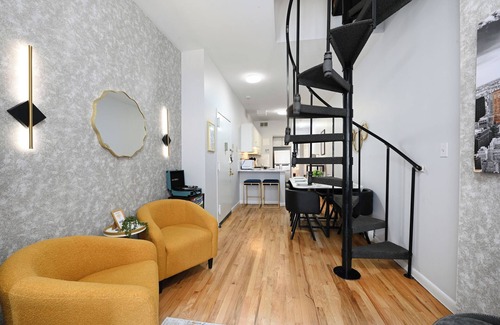 Hoboken Apartment | 3Br 3Ba Old NY Charm Modern Luxe Sleeps up to 12 Min to NYC Walkable
