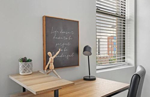 Avondale Apartment | Comfortable Apartments in Chicago, IL - Child Friendly Stay