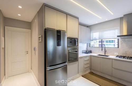 Barra Sul Apartment | Oceanfront Getaway with Top Ratings in Balneário Camboriú