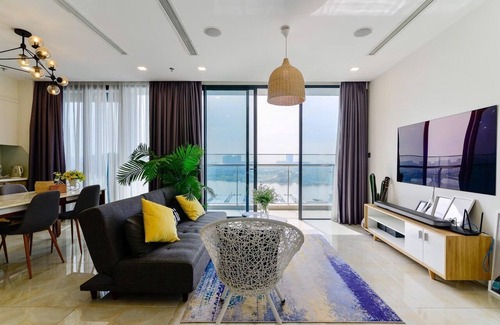Ben Nghe Apartment | Experience Aqua 2: Cozy Stay with Panoramic Vinhomes Views