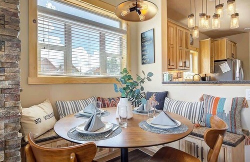 Granby Cabin | Inviting 3br Cabin Getaway - Ski, Fish & Golf Await You