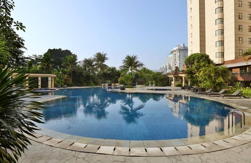 Semanggi Condo | City View 3BR Condominium with Pool & Family-Friendly Perks