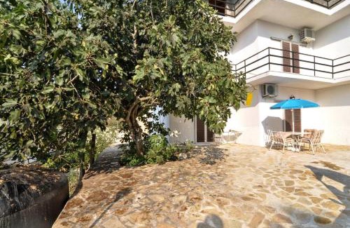 Corfu Apartment | Immaculate 3BR Apartment Near Corfu Town with Great Amenities