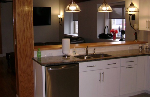 Mohawk Apartment | Exceptional 3BR Factory Loft Near Mohawk Antiques Mall