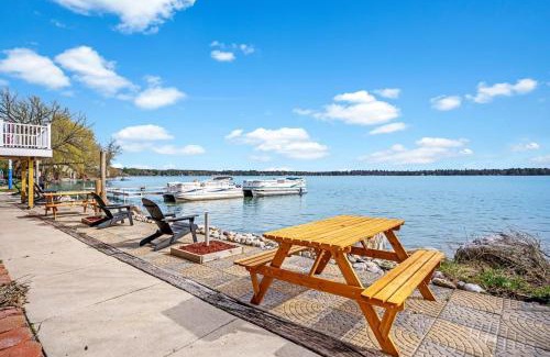Mayfield House | Pet-Friendly 3BR Fife Lake Getaway with Hot Tub & Fire Pit