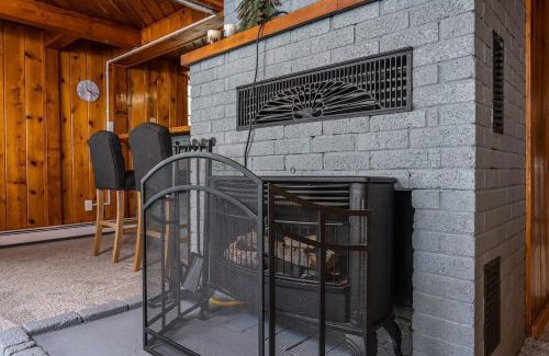Mayfield House | Pet-Friendly 3BR Fife Lake Getaway with Hot Tub & Fire Pit