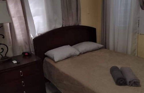 Sagrado Corazon House | Hilltop 3BR Retreat Steps from the Beach with Spa Access