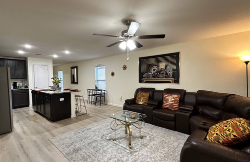 Brooksville House | Modern 3BR Home with Patio & Breakfast - Perfect Getaway!