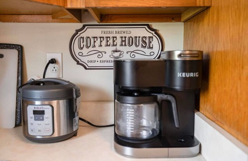 Jonesborough House | Family-Friendly 3BR Retreat Near Historic Downtown Jonesborough