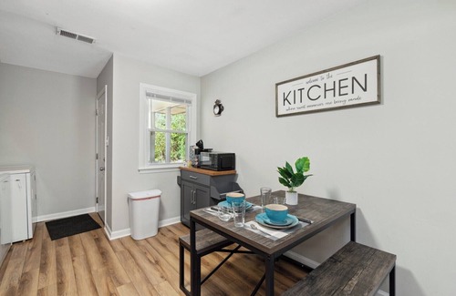 Southeast Raleigh House | Stylish 3BR Home with Office & Breakfast Near Downtown