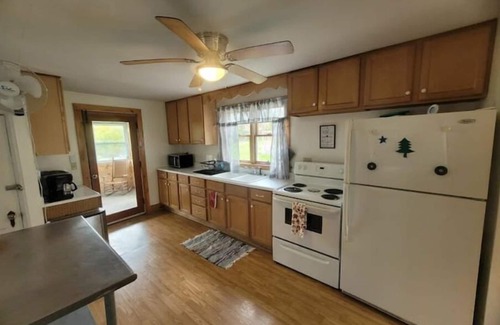 Brooklin House | Cozy 3BR House with Bonus Apt Near Acadia National Park