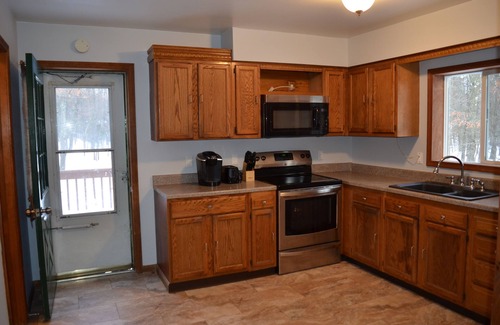 Jim Thorpe House | Family-Friendly 3BR Retreat in Jim Thorpe with Game Room