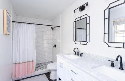 North Raleigh House | Family-Friendly Retreat with Fenced Yard and Swingset