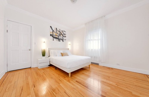 Southeast Yonkers House | 3BR Luxury Retreat with Easy Parking