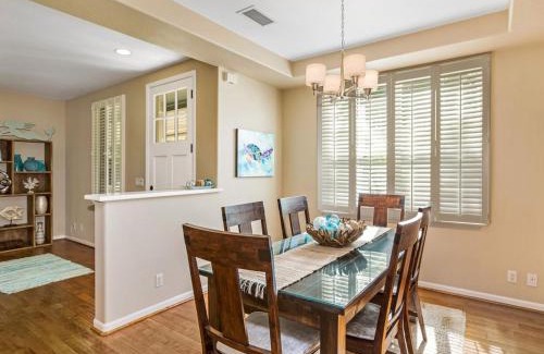 Princeville House | Exceptional 3BR Nihilani Condo with Pool & Ocean Views