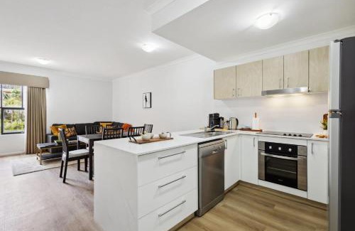 Northbridge House | 3BR Oasis Townhouse in Northbridge