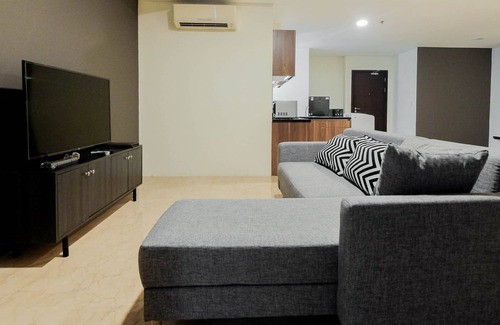 Pancoran Apartment | Cozy 3BR Pancoran L'Avenue Apartment with Pool & Kitchen