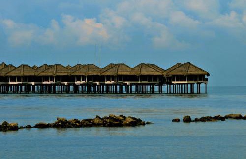 Sungai Pelek House | Cozy 3BR Retreat Homestay Near Gold Coast, Sepang