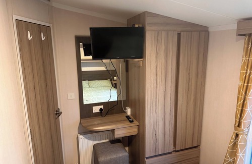 Skegness Cabin | 3br-sleeps6-parking-pool-nearbeach&skegness