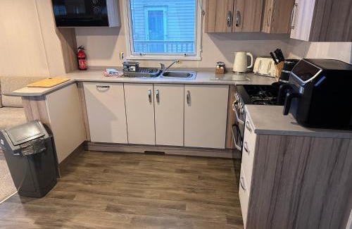 Skegness House | 3BR-Sleeps6-Parking-Pool-NearBeach&Skegness