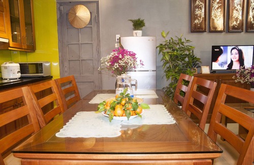 Truc Bach House | Cozy 3BR House with Lake View near Hoan Kiem Lake